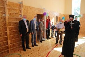 На Волині учитель  фізкультури  уперше за 30 років провів урок... у спортзалі (Фото)