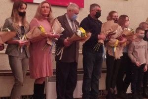 Голова Волиньради вручив рідним загиблих на Сході краян посвідчення «Почесного волинянина» 