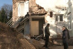 Ремонт в інтернаті на Горохівщині, де обвалилася стіна, мають завершити до січня (Відео)
