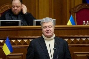 «Вимагаємо, щоб виплату 30 тисяч гривень повернули кожному воїну», – Порошенко з трибуни ВР (Відео)