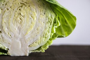 Як зберегти початий качан капусти свіжим