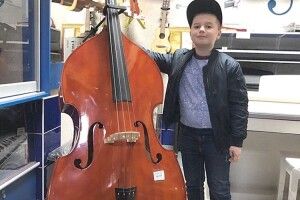 12-річний Петро Матуляк уже грає  на 6 інструментах