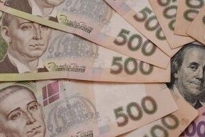 Гривня стала «найміцнішою» валютою світу 