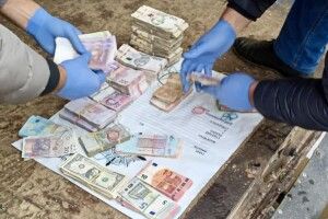 Волинянка вкрала пів мільйона у військового на Львівщині