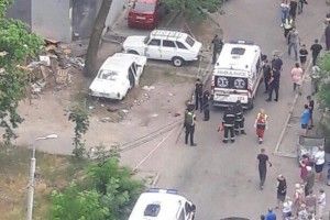 У Києві вибухнула стара «Волга» – травмовано четверо дітей