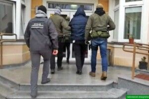 Незаконна схема легалізації іноземців у Польщі: затримали двох українців