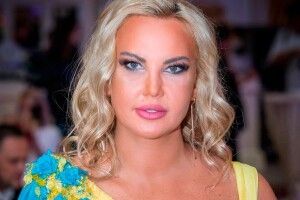 Винна війна: Камалія розлучається з пакистанським мільярдером після 20 років шлюбу