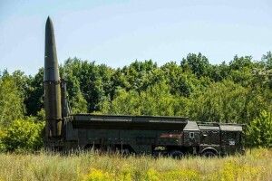 У Білорусі «Іскандери» почали рухатись у бік кордону з Україною