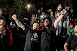 Не чекати на перемогу, а наближати її кожного дня: у Ковелі виступив гурт KOZAK SYSTEM (Фото)