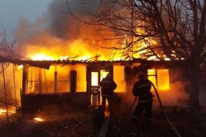 Пожежа в офісному приміщенні знищила бухгалтерську документацію