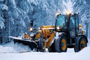 На Волині водіїв попереджають про сильний вітер і снігопад
