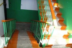 Лучанин у під'їзді жорстоко побив свого 31-річного знайомого