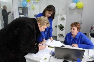 Відтепер, щоб вклеїти нове фото у паспорт, жителям Вишнівської громади не потрібно їхати в райцентр