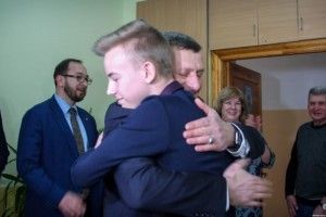Кремлівський в'язень зустрівся у Львові зі школярем, який написав йому листа в тюрму
