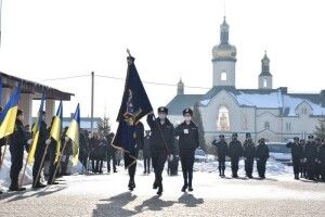 У Луцьку в ліцеї №28 відкрили меморіальну дошку загиблому в зоні АТО Ігорю Климюку