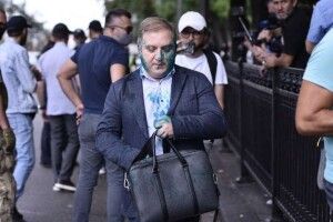 Група депутатів просить СБУ відкрити справу про держзраду щодо нардепа Волошина 