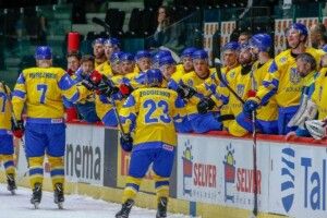 На ЧС з хокею Україна розтрощила Нідерланди (відео)