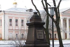 Злодії викрали старовинний бюст Пушкіна
