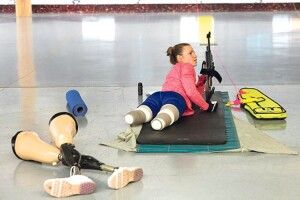 Американська українка стала чемпіоном і показує нашим солдатам у госпіталі, що життя із втратою ніг  не закінчується