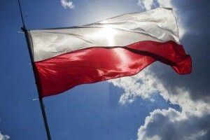 Щоб отримати «карту поляка»  українцям не треба виїжджати: подробиці