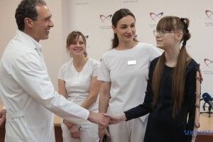 Вперше в України медики провели трансплантацію обох легень дитині