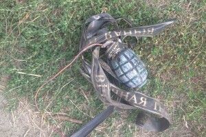 Учаснику АТО з Волині підкинули до будинку гранату зі стрічкою «вічна пам'ять»