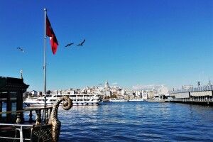 Під час спільної пресконференції із Зеленським Ердоган похвалився: навіть коронавірус не завадив півмільйону українців побувати цьогоріч в Туреччині