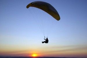 Під час змагань загинув український спортсмен-парапланерист