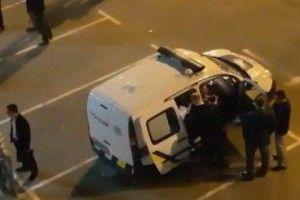 Невідомі в балаклавах заблокували ТРЦ «Магеллан» у Києві