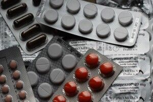 Доступні ліки: як дізнатися, які безоплатні, а які –  з доплатою 