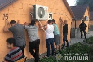 Святкували день народження «злодія в законі»: Поліція накрила сходку кримінальних авторитетів