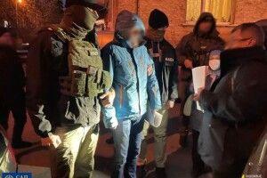 20 тисяч доларів за «правильне» рішення: суддю затримали на хабарі