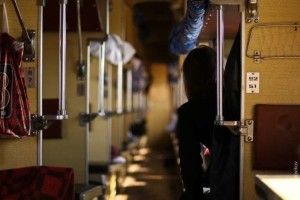 «Укрзалізниця» придбає 3 тисячі пасків безпеки для пасажирів верхніх полиць