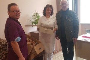 Учні з Нововолинська виготовили для поранених воїнів енергетичні батончики
