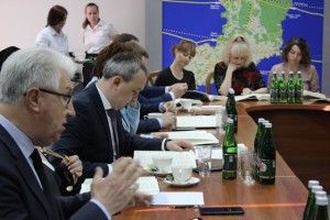 У Рівному чиновники зі священиками обговорили духовне виховання молоді