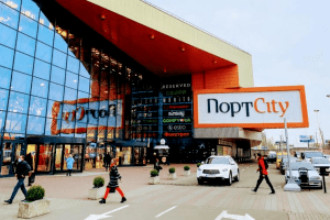 Чи дозволять ТРЦ «ПортCity» в Луцьку працювати цілодобово?