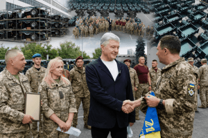 Справжній квадропарк: Порошенко передав військовим 122 «квадрики» для оперативної логістики