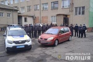 У Луцьку поліцейські «пригальмували» автомобіль