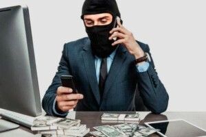 З початку року псевдобанкіри обдурили майже пів сотні волинян 