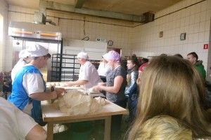 На Любомльському хлібзаводі побували школярі з Гущі