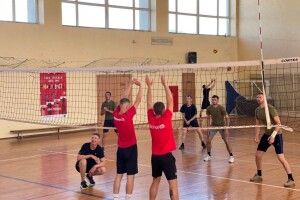 У Володимирі військовослужбовці змагалися у турнірі з волейболу (Фото)