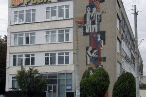 Чому рівненський завод, який купив деталі в Китаї, не може їх отримати