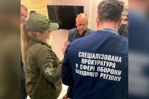 Працівниця військкомату на Волині, яка поласилася на хабар, на роботу не ходитиме