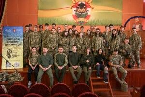 На Волині учні здобувають військові навики