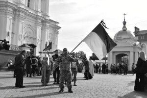Сьогодні Луцьк попрощався з молодим Героєм
