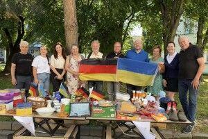 Німецькі партнери для різних установ громади на Волині привезли благодійну допомогу 