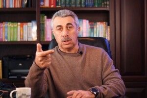 Лікар Комаровський розповів, чи потрібно вакцинуватися від коронавірусу тим, хто перехворів