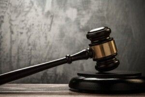 Старосту села на Волині судили за домашнє насильство над тестем