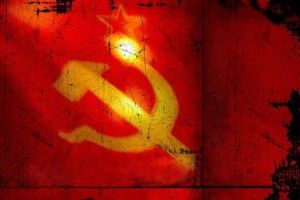 Хлопець у футболці зі серпом і молотом розгулював центром Львова: що йому загрожує