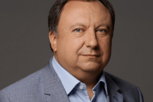 «Зеленський просить у Заходу санкцій, а сам продає «Сватів» країні-агресору», – Микола Княжицький